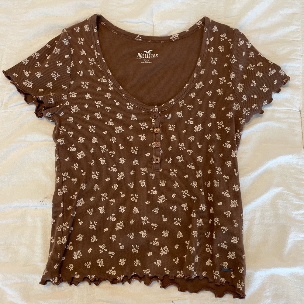 Hollister shirt